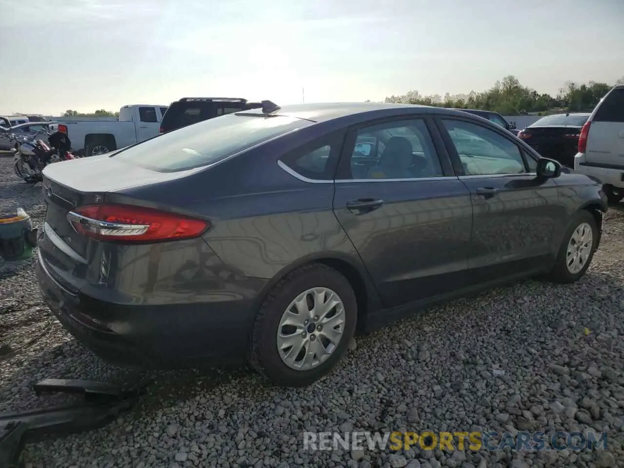 3 Фотография поврежденного автомобиля 3FA6P0G7XLR106796 FORD FUSION 2020