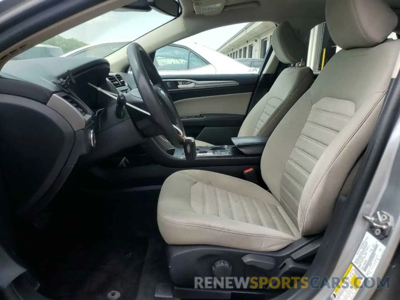 7 Фотография поврежденного автомобиля 3FA6P0G7XLR266631 FORD FUSION 2020