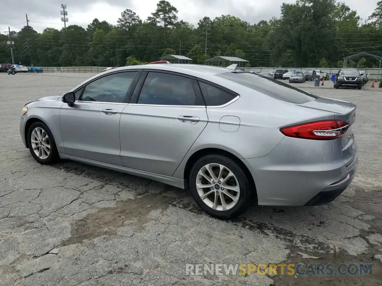 2 Фотография поврежденного автомобиля 3FA6P0H71LR207241 FORD FUSION 2020
