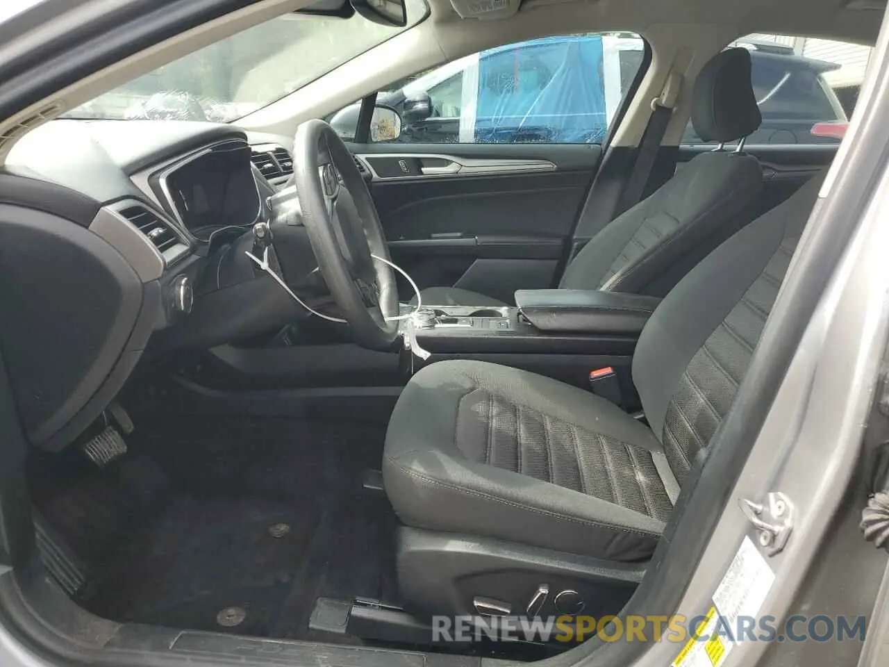 7 Фотография поврежденного автомобиля 3FA6P0H71LR207241 FORD FUSION 2020