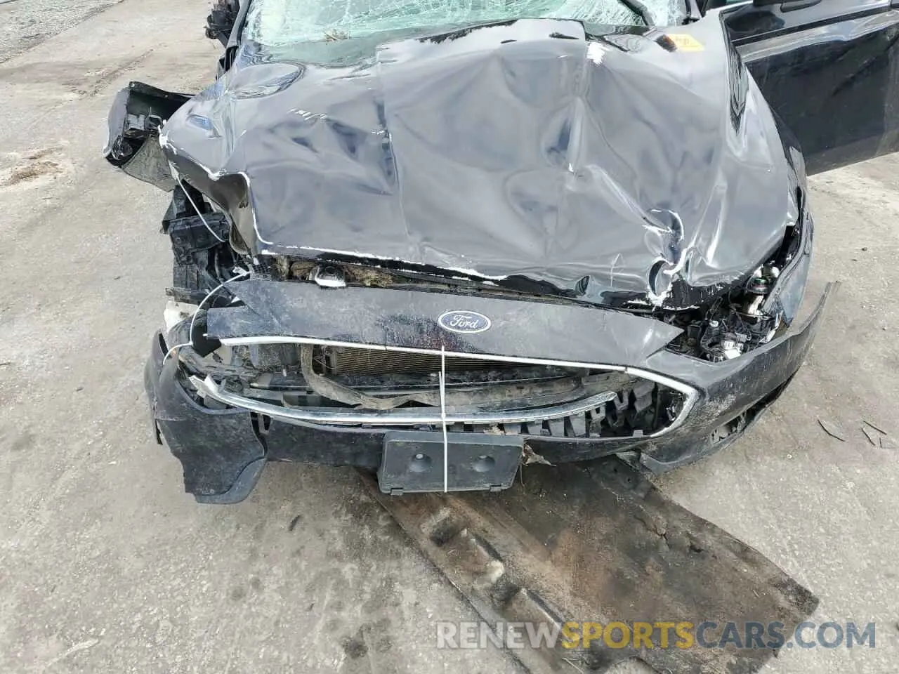 11 Photograph of a damaged car 3FA6P0H73LR176414 FORD FUSION 2020