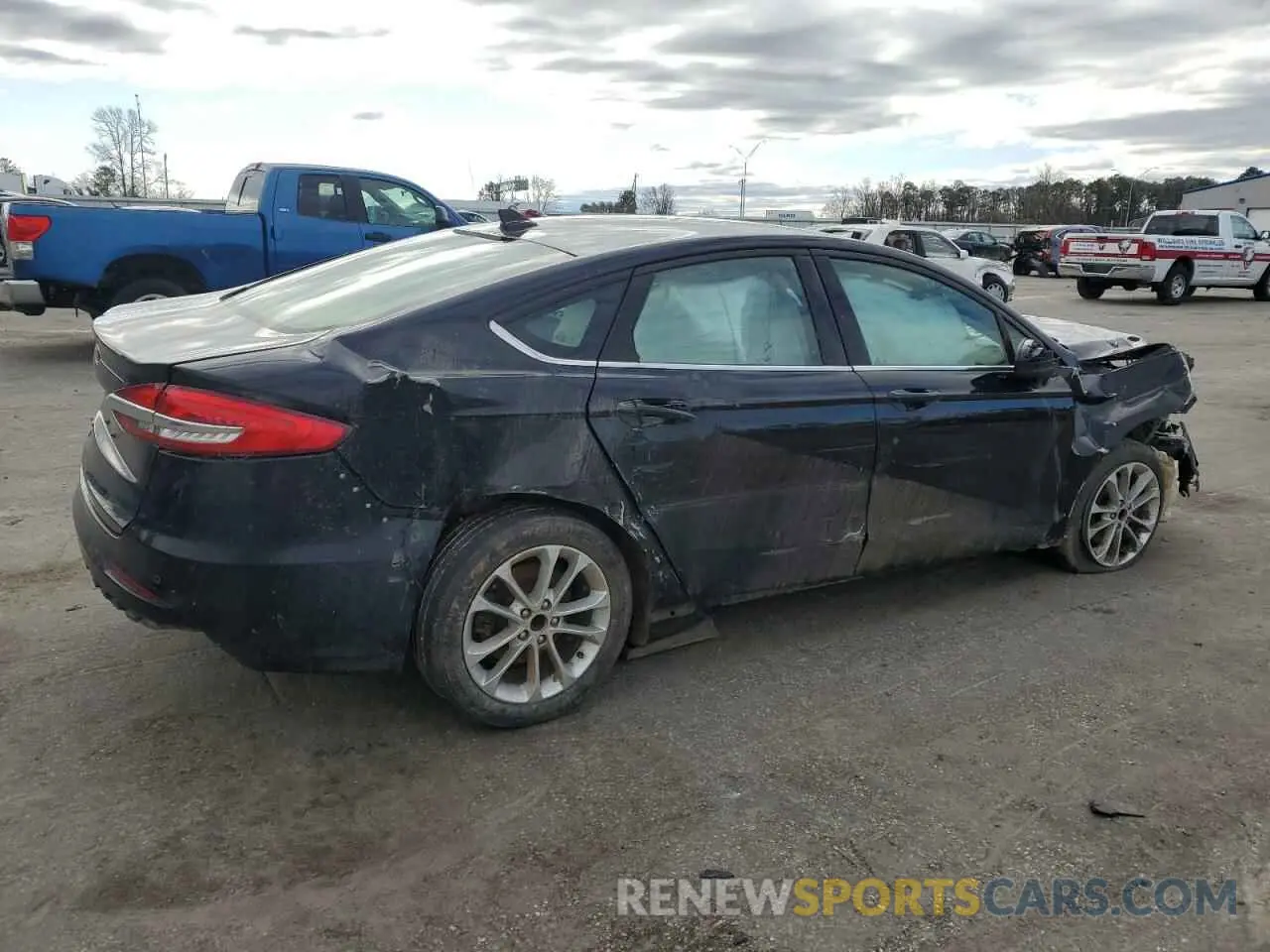 3 Photograph of a damaged car 3FA6P0H73LR176414 FORD FUSION 2020