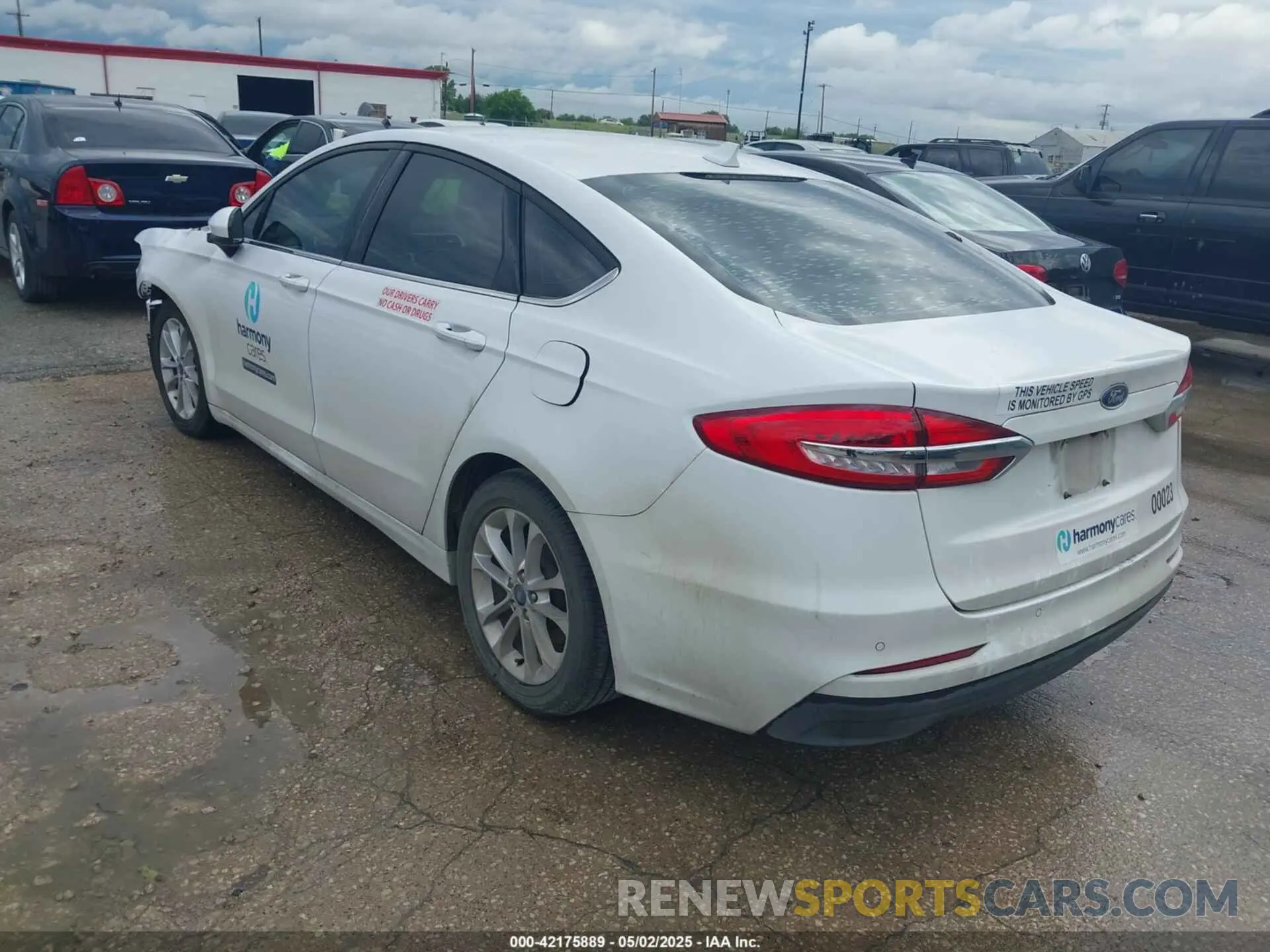 3 Фотография поврежденного автомобиля 3FA6P0H76LR154018 FORD FUSION 2020