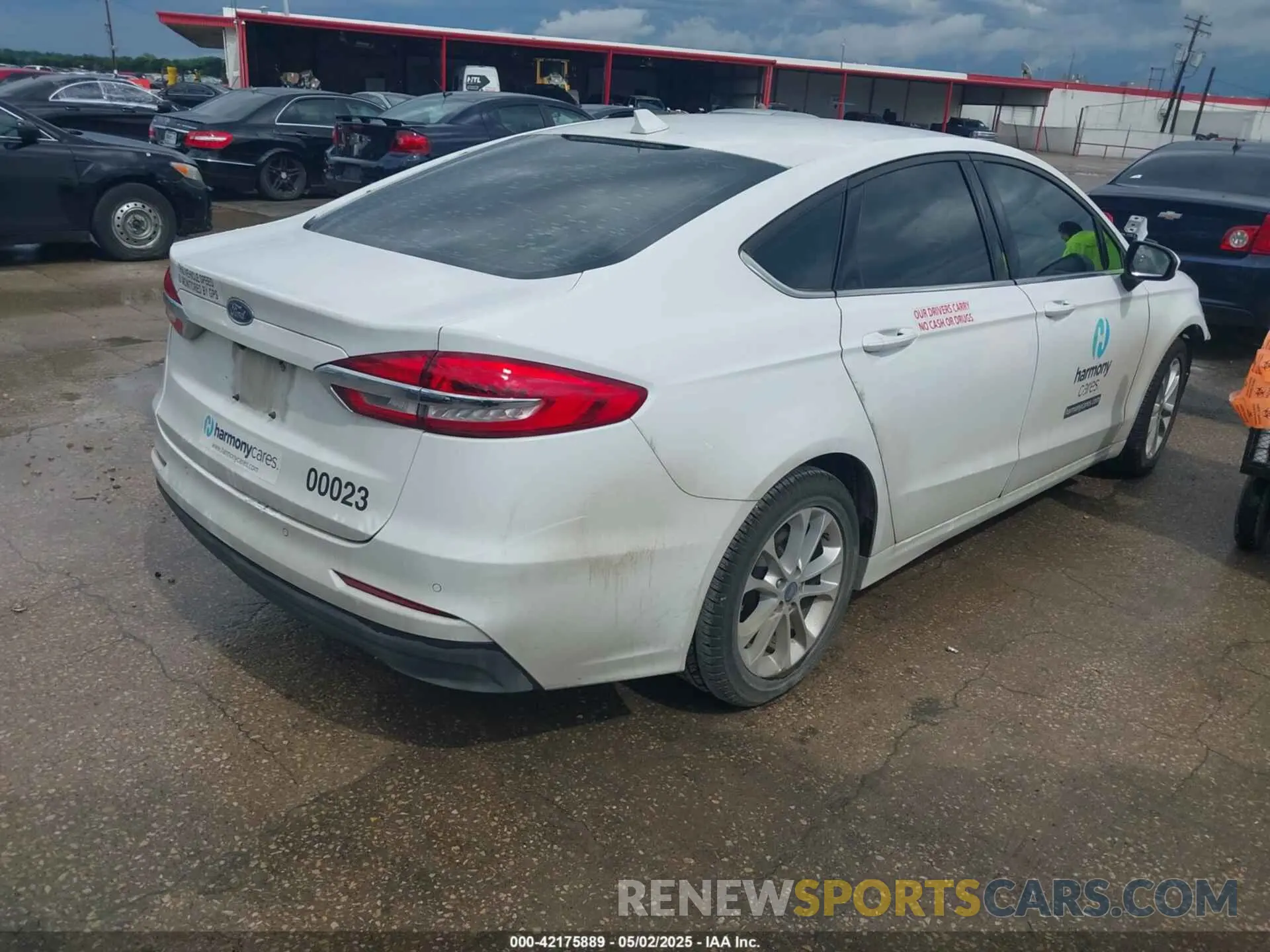 4 Фотография поврежденного автомобиля 3FA6P0H76LR154018 FORD FUSION 2020