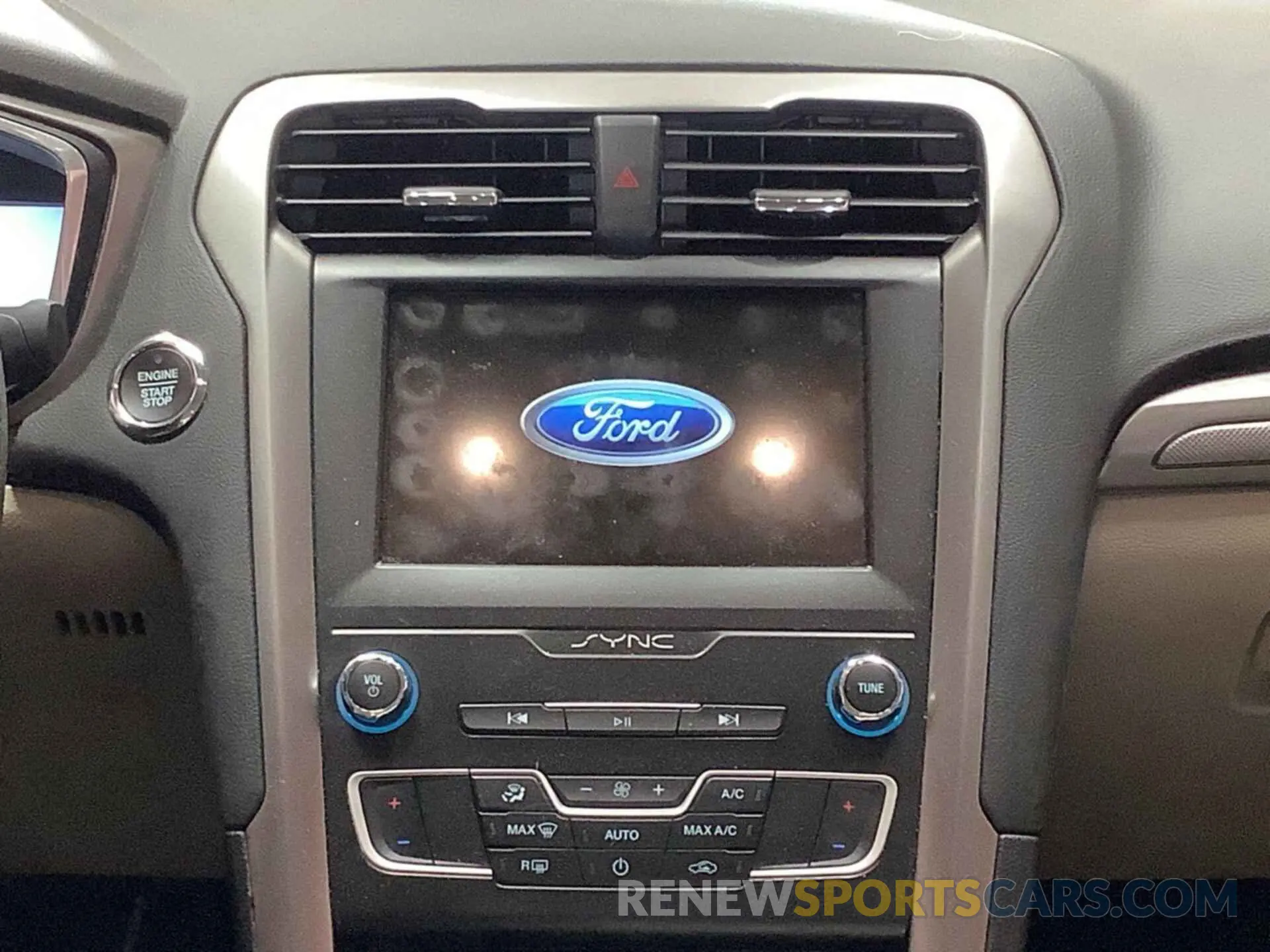14 Фотография поврежденного автомобиля 3FA6P0H76LR177007 FORD FUSION 2020
