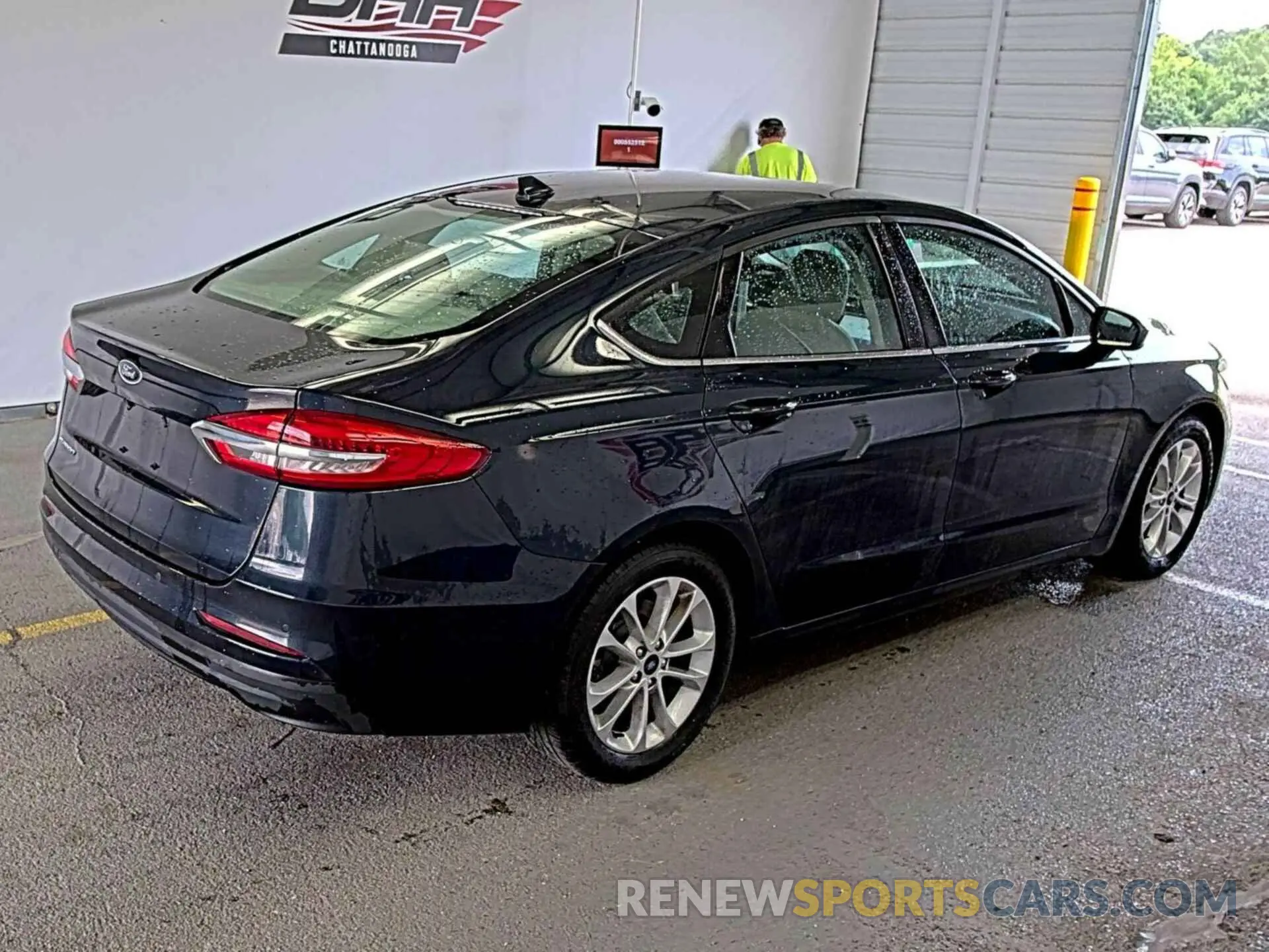 6 Фотография поврежденного автомобиля 3FA6P0H76LR177007 FORD FUSION 2020