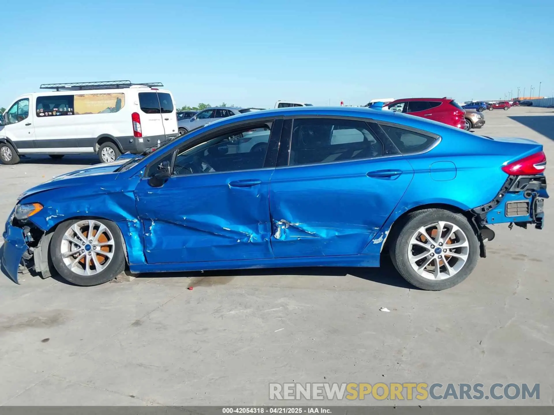 15 Photograph of a damaged car 3FA6P0H77LR153539 FORD FUSION 2020