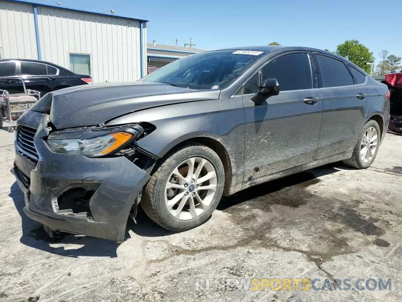 1 Photograph of a damaged car 3FA6P0HD0LR111381 FORD FUSION 2020