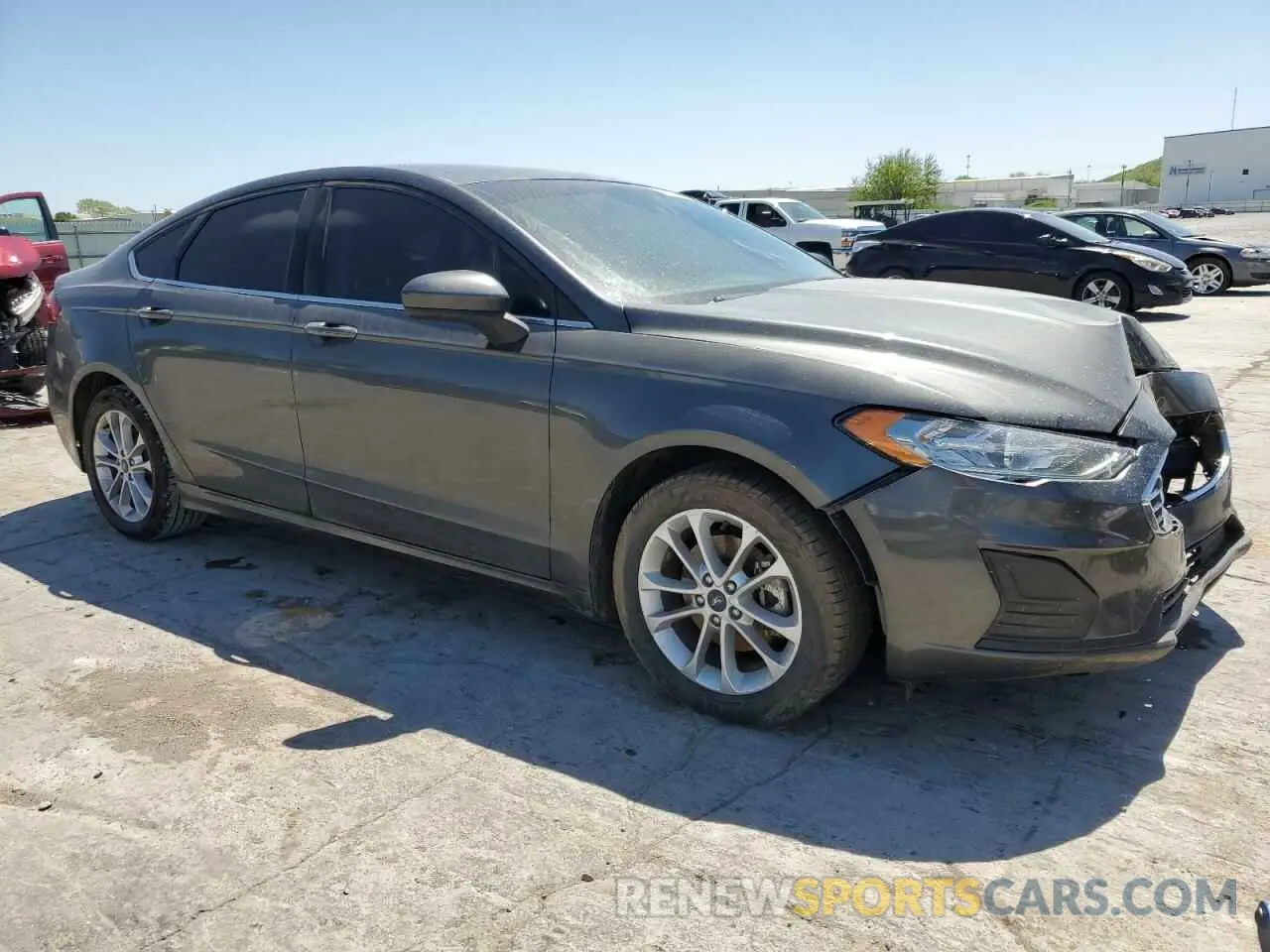 4 Photograph of a damaged car 3FA6P0HD0LR111381 FORD FUSION 2020