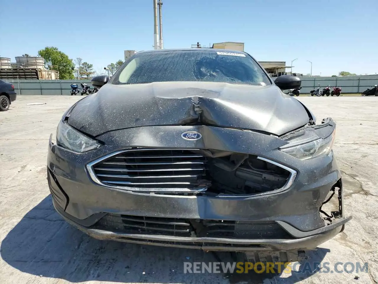 5 Photograph of a damaged car 3FA6P0HD0LR111381 FORD FUSION 2020