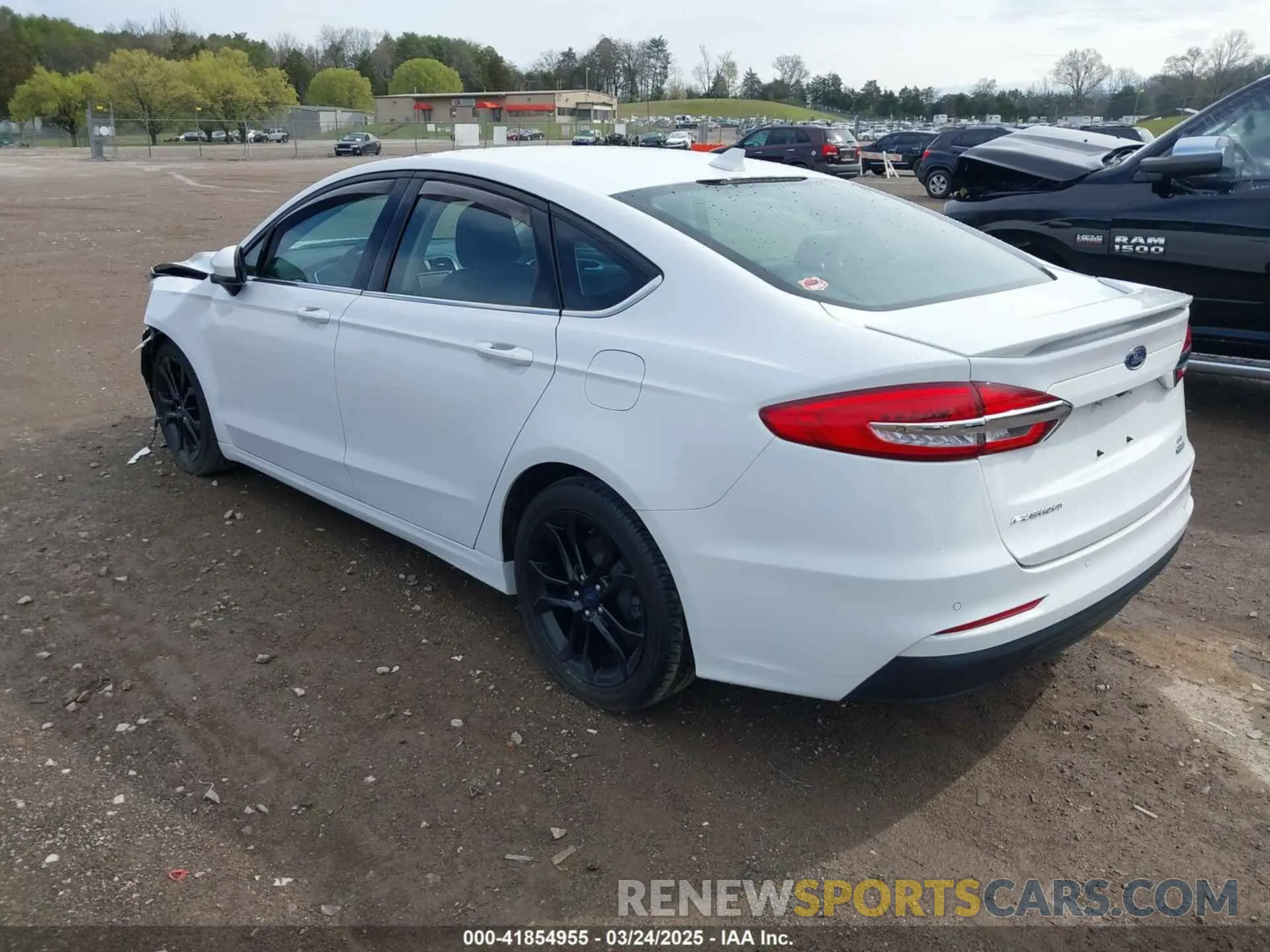 3 Фотография поврежденного автомобиля 3FA6P0HD0LR143408 FORD FUSION 2020