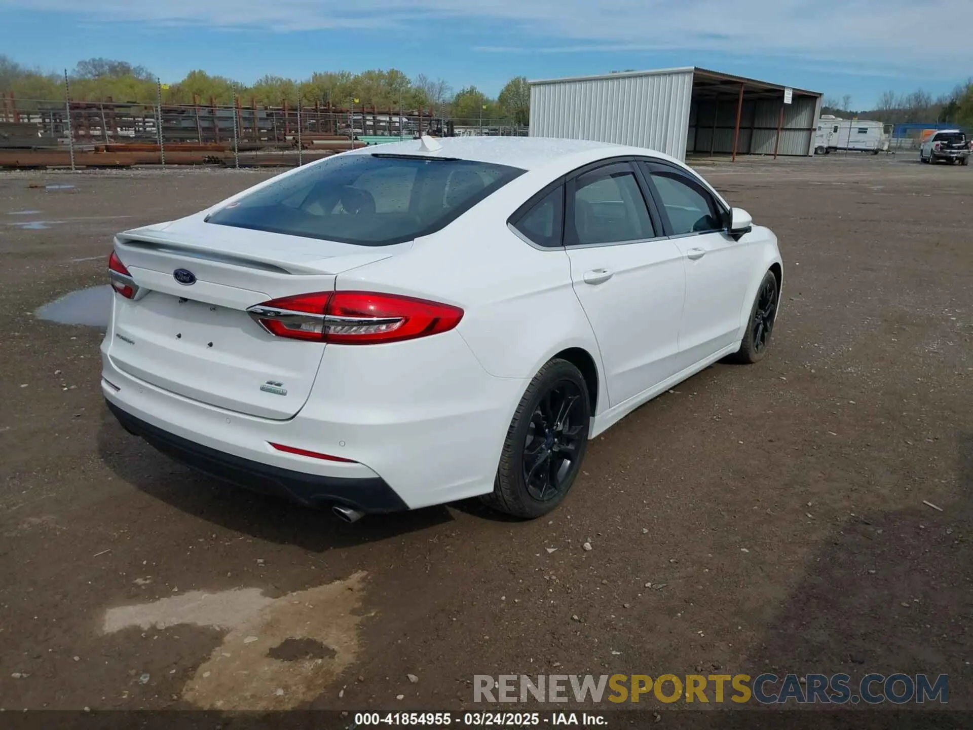 4 Фотография поврежденного автомобиля 3FA6P0HD0LR143408 FORD FUSION 2020