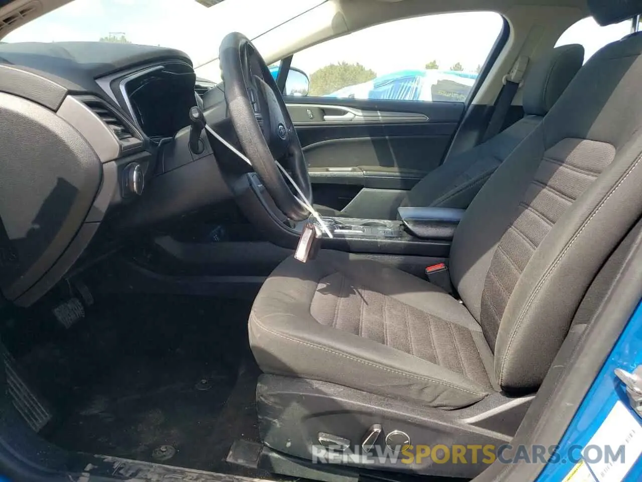 7 Фотография поврежденного автомобиля 3FA6P0HD0LR167613 FORD FUSION 2020