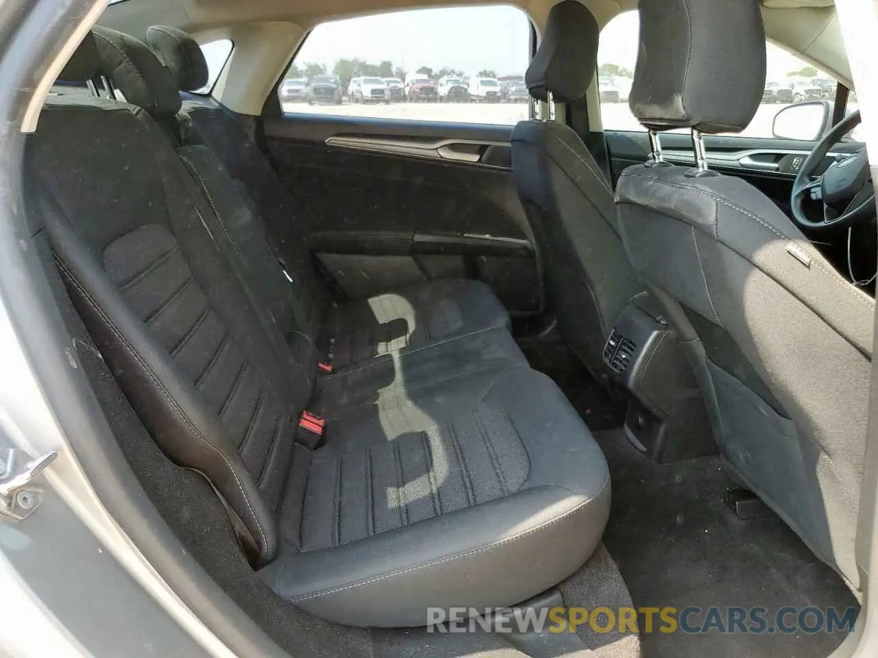 10 Фотография поврежденного автомобиля 3FA6P0HD0LR203316 FORD FUSION 2020