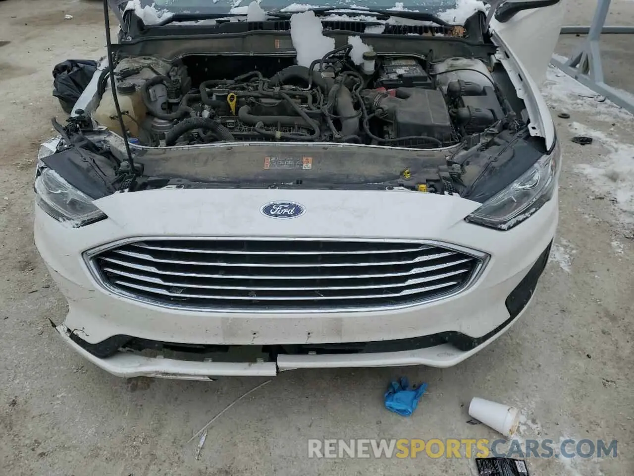 13 Photograph of a damaged car 3FA6P0HD0LR228586 FORD FUSION 2020