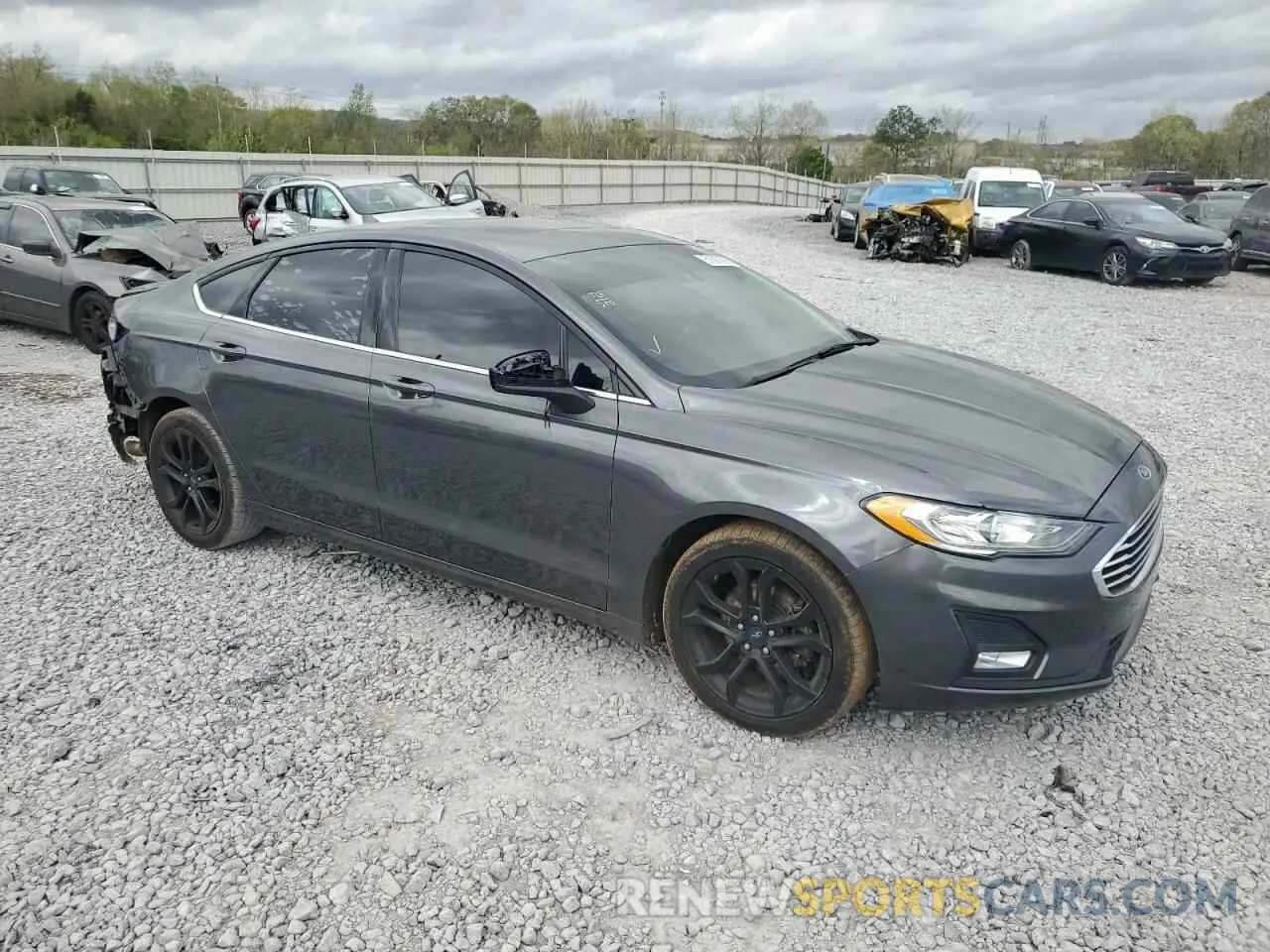 4 Фотография поврежденного автомобиля 3FA6P0HD1LR102737 FORD FUSION 2020