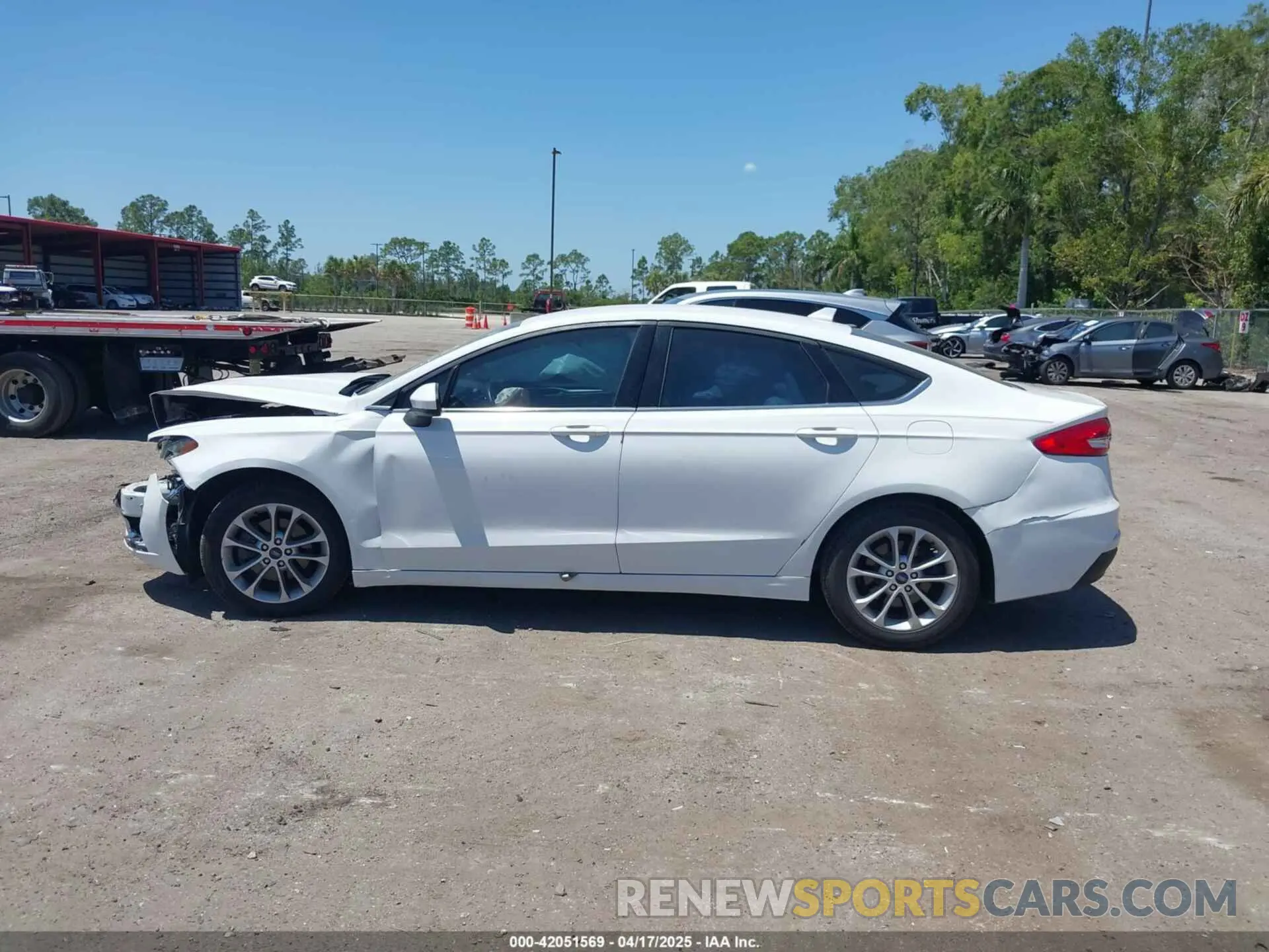 14 Фотография поврежденного автомобиля 3FA6P0HD1LR132613 FORD FUSION 2020