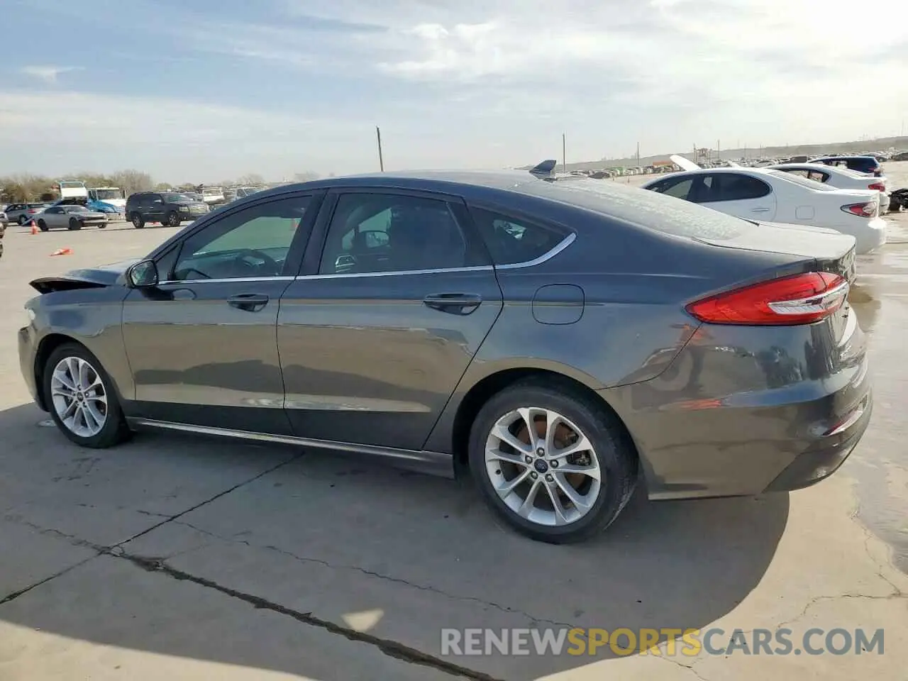 2 Фотография поврежденного автомобиля 3FA6P0HD1LR148164 FORD FUSION 2020