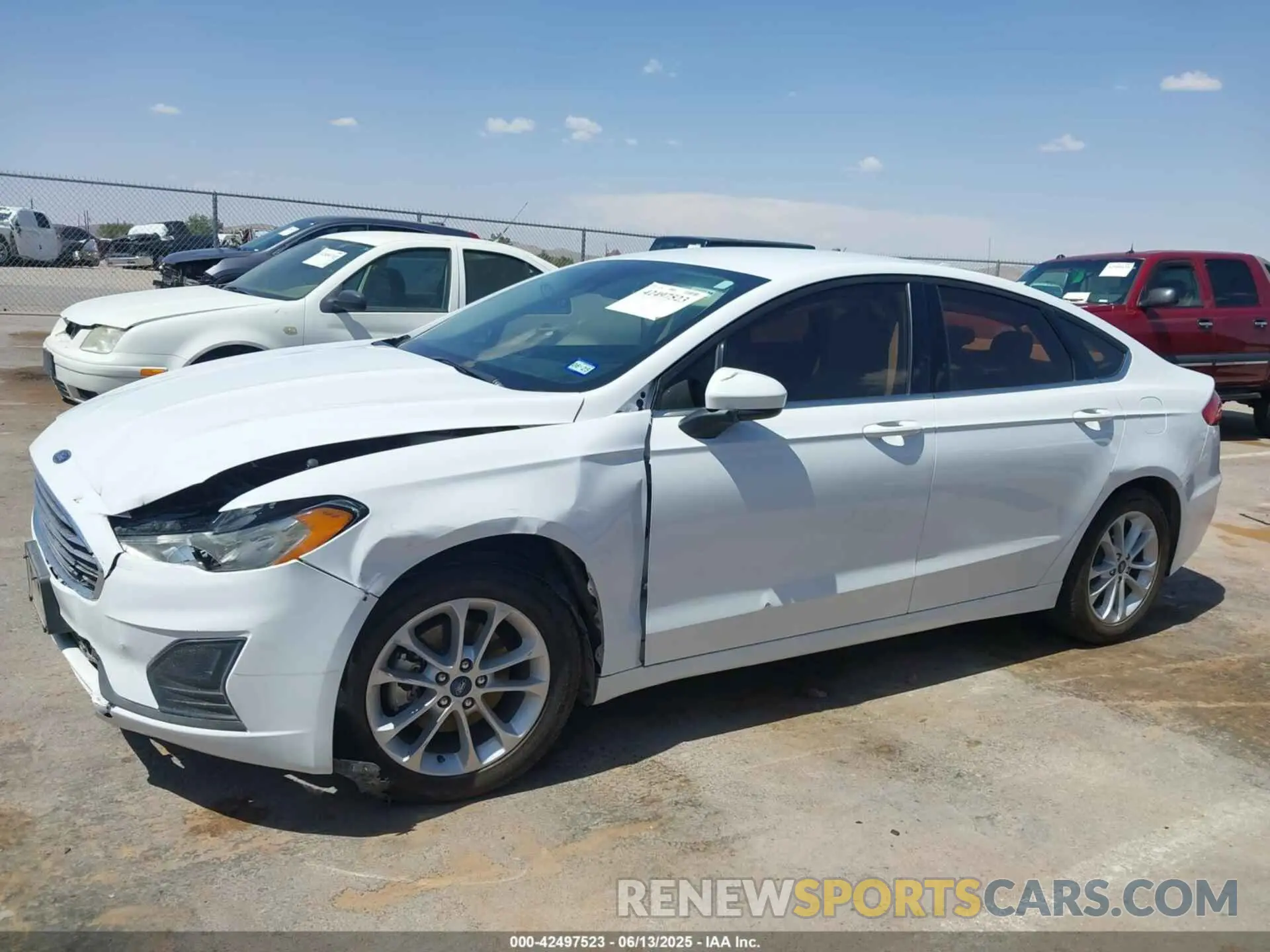 14 Фотография поврежденного автомобиля 3FA6P0HD1LR168835 FORD FUSION 2020