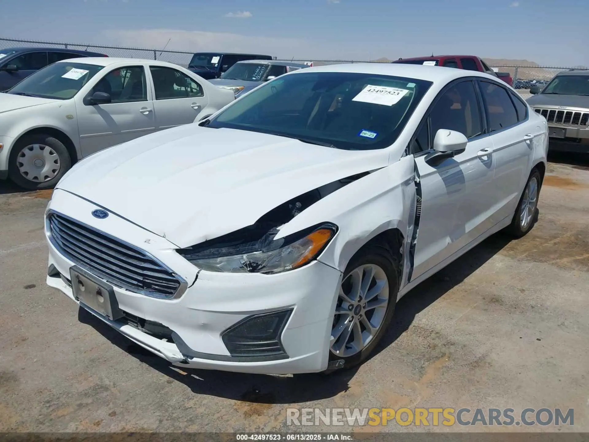 2 Фотография поврежденного автомобиля 3FA6P0HD1LR168835 FORD FUSION 2020