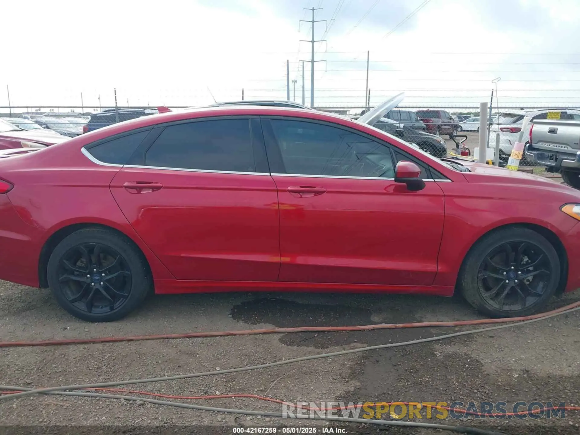13 Photograph of a damaged car 3FA6P0HD1LR246496 FORD FUSION 2020