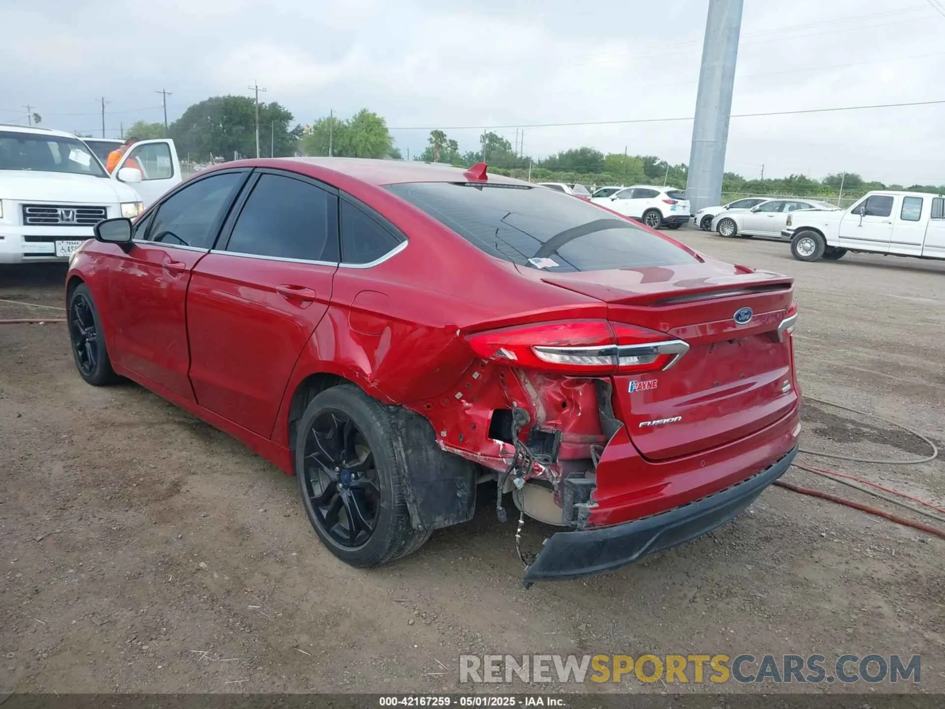 6 Photograph of a damaged car 3FA6P0HD1LR246496 FORD FUSION 2020