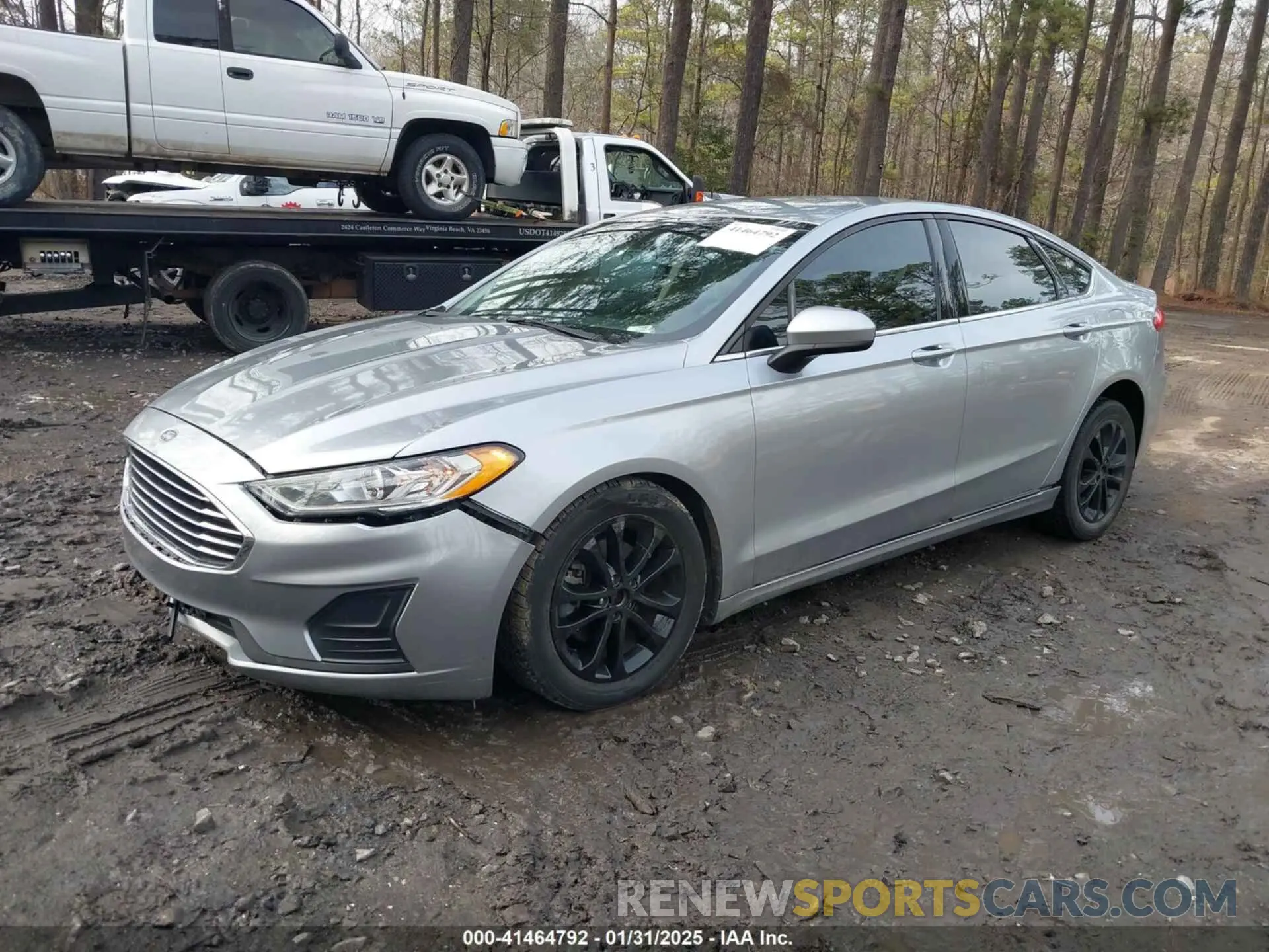 2 Photograph of a damaged car 3FA6P0HD2LR105081 FORD FUSION 2020