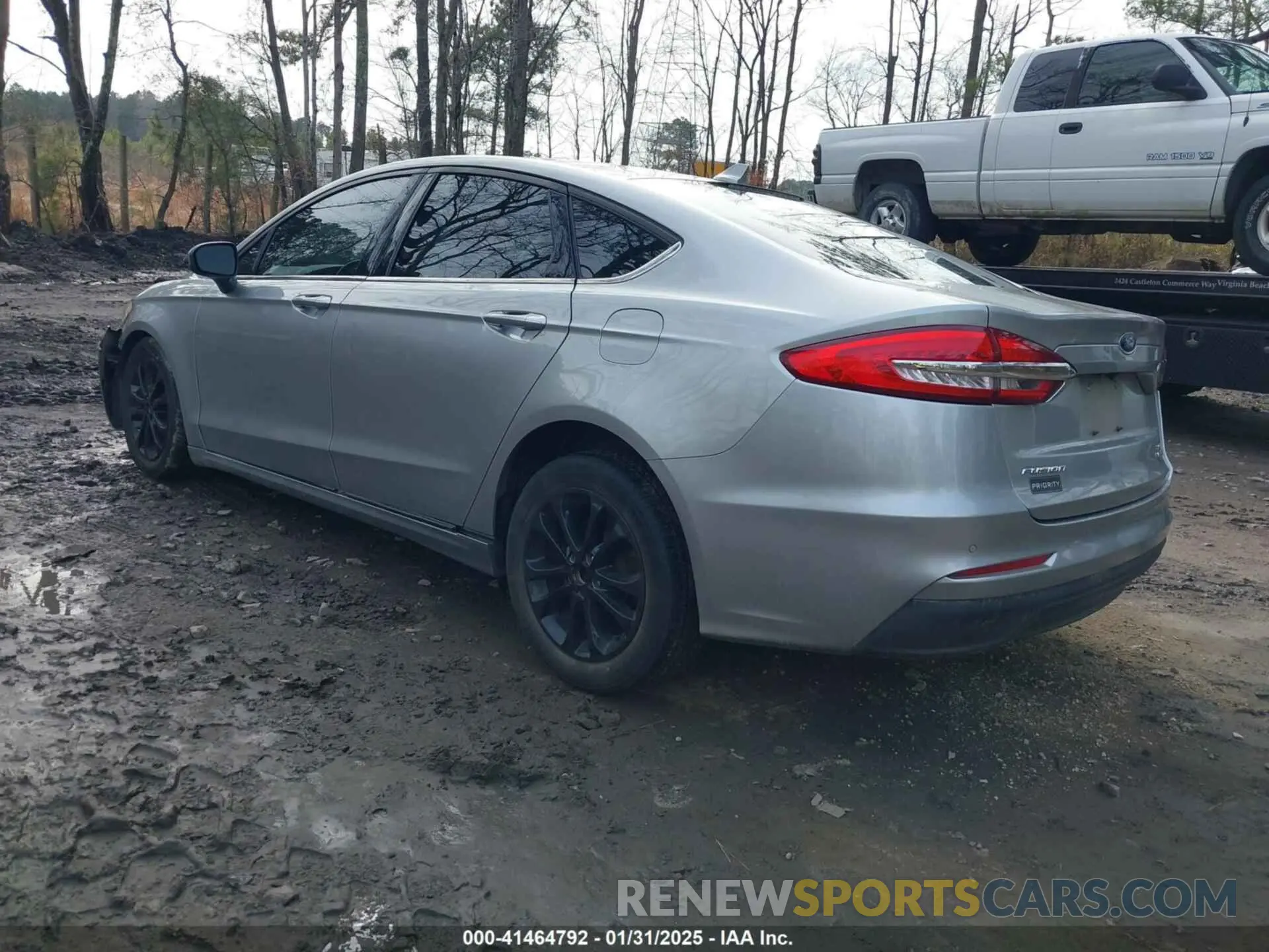 3 Photograph of a damaged car 3FA6P0HD2LR105081 FORD FUSION 2020