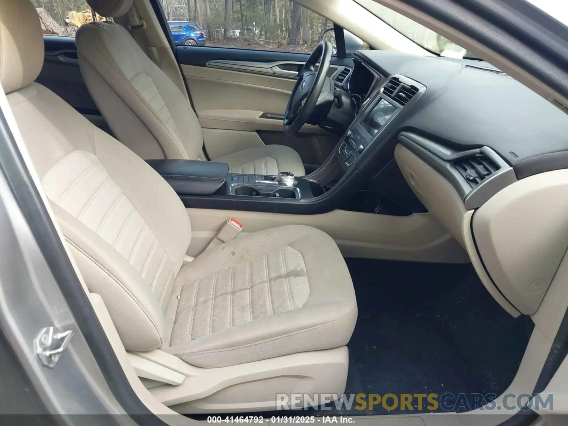 5 Photograph of a damaged car 3FA6P0HD2LR105081 FORD FUSION 2020