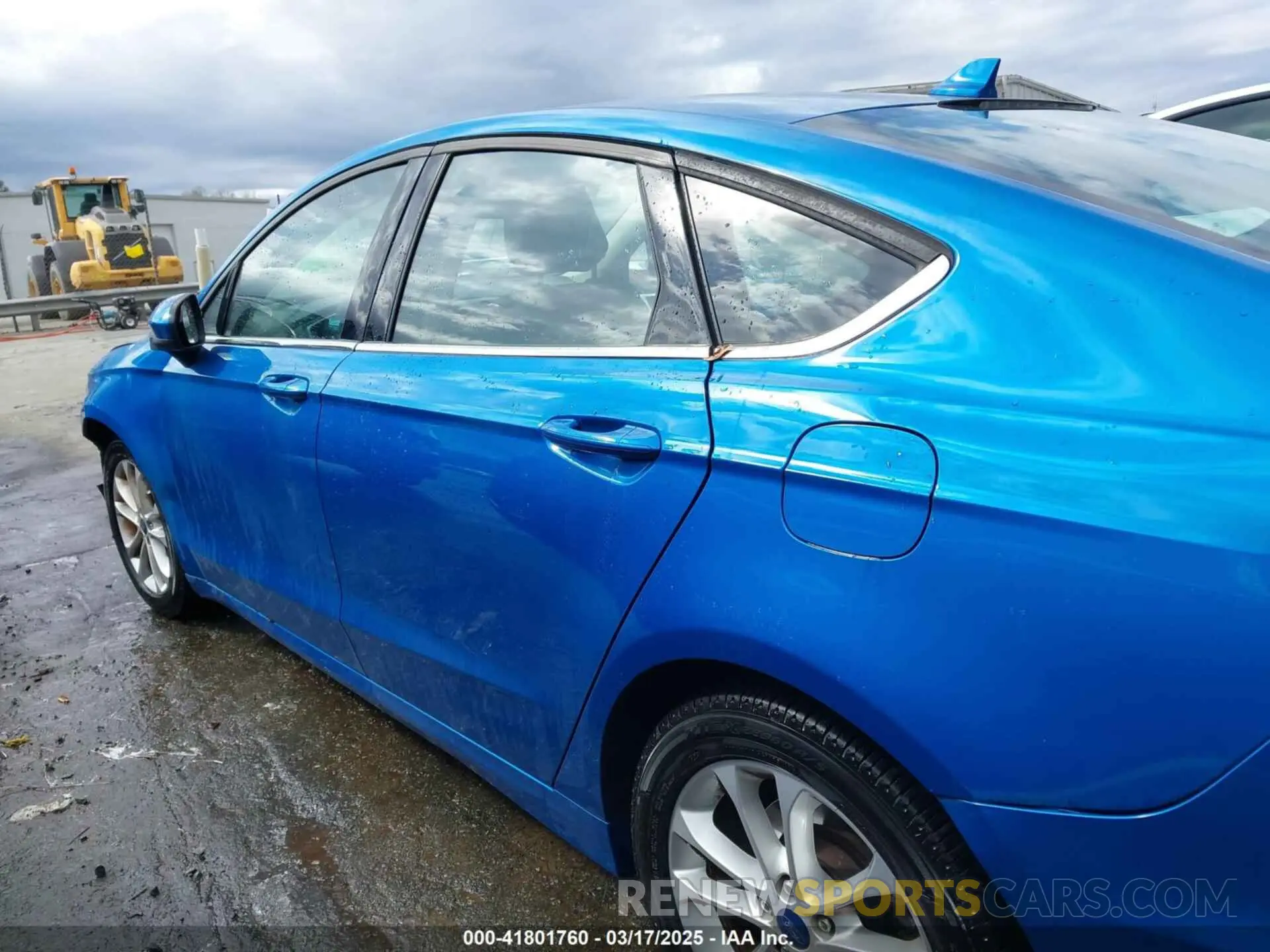 14 Photograph of a damaged car 3FA6P0HD2LR134659 FORD FUSION 2020