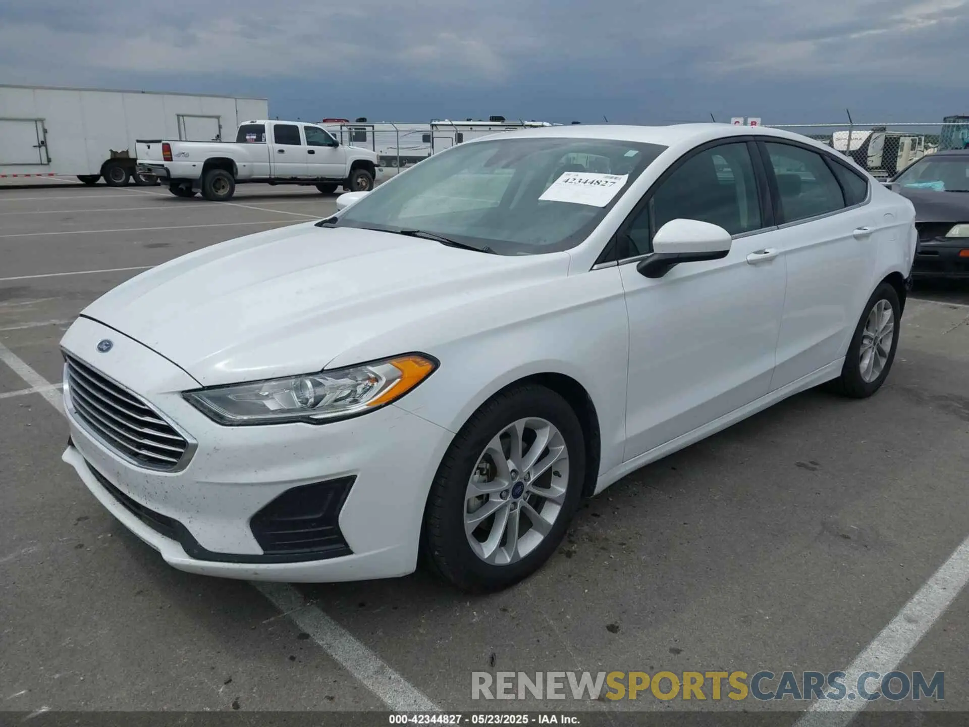 2 Фотография поврежденного автомобиля 3FA6P0HD2LR136072 FORD FUSION 2020