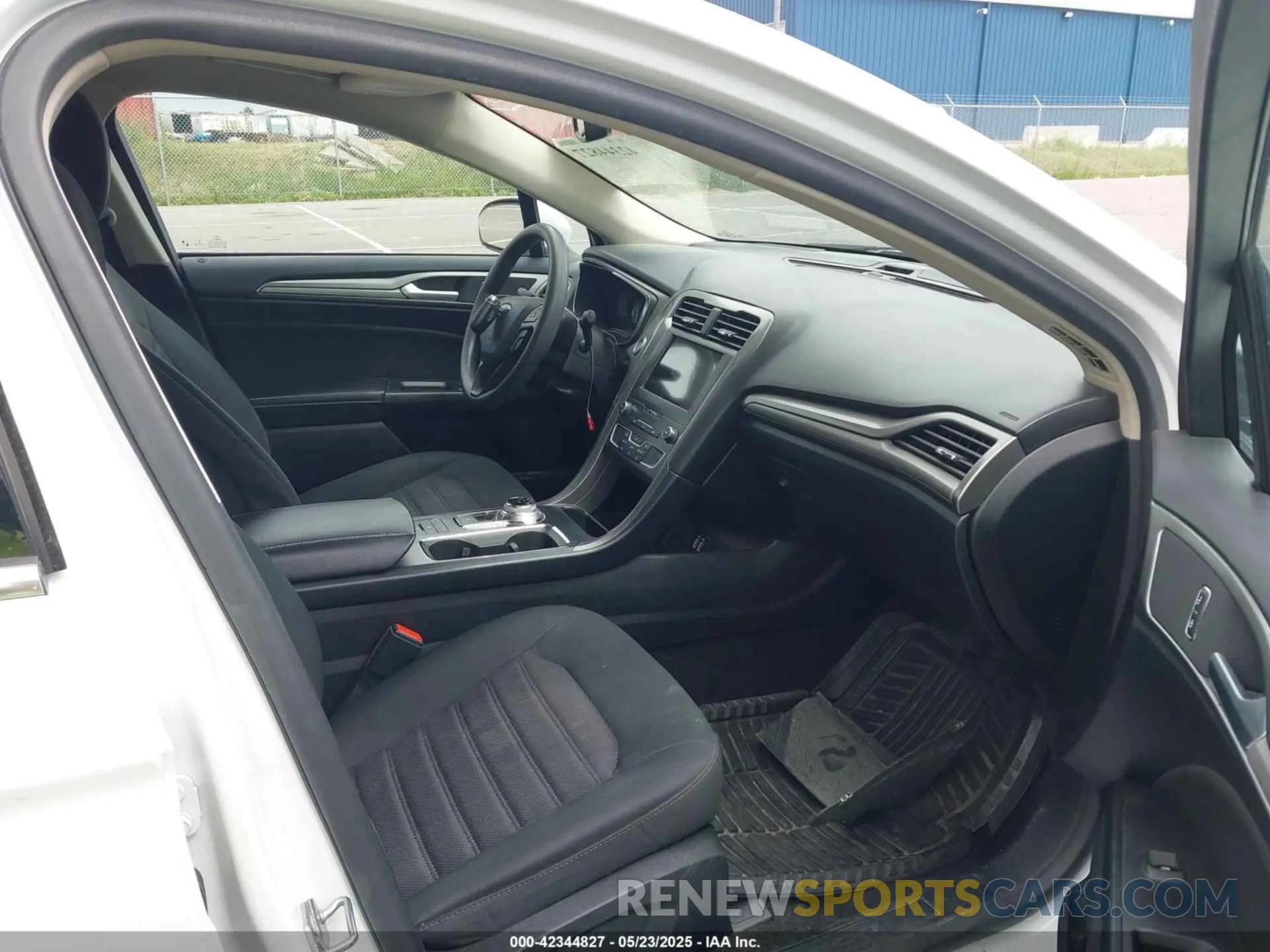 5 Фотография поврежденного автомобиля 3FA6P0HD2LR136072 FORD FUSION 2020