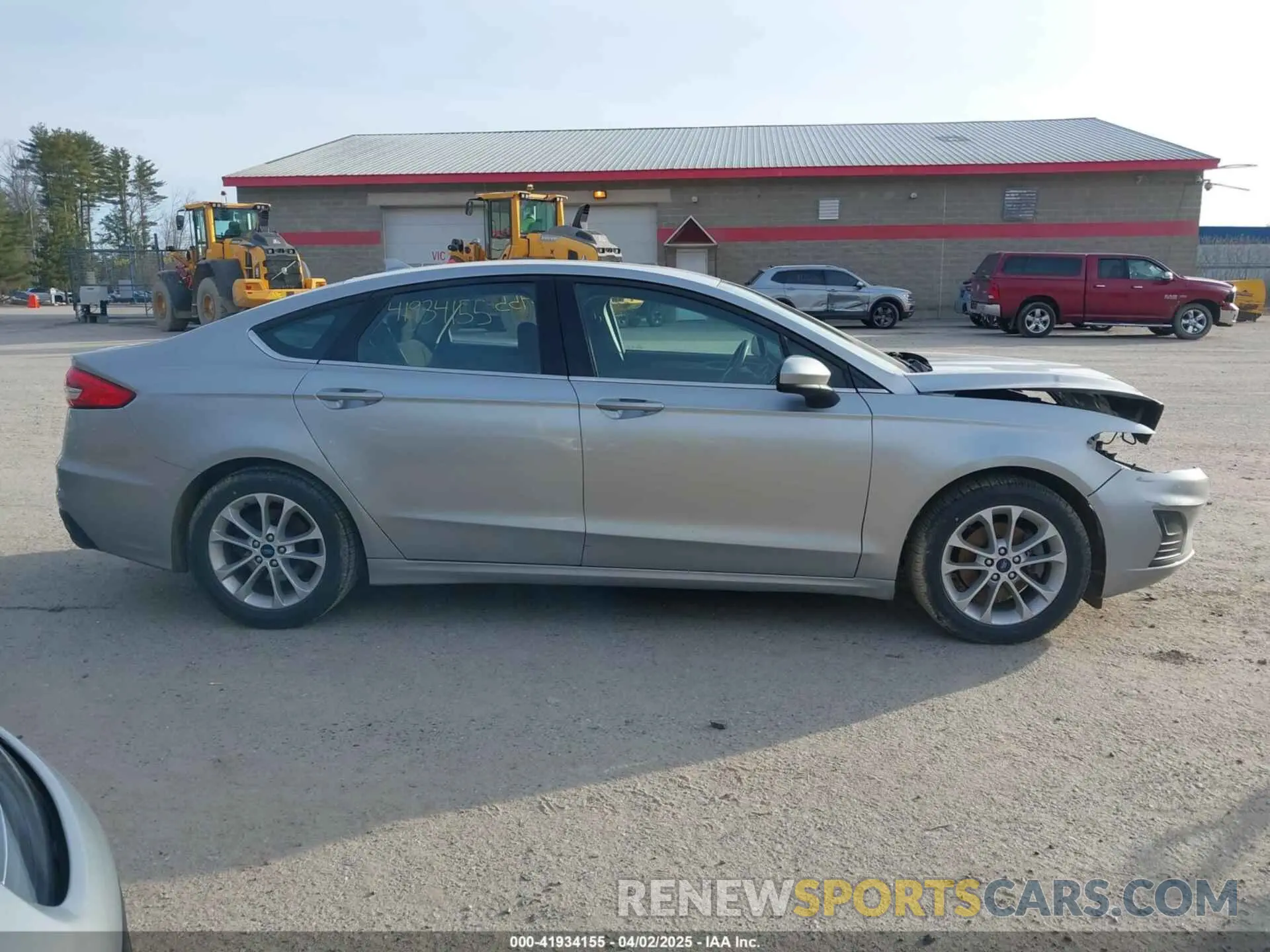 13 Photograph of a damaged car 3FA6P0HD2LR142227 FORD FUSION 2020