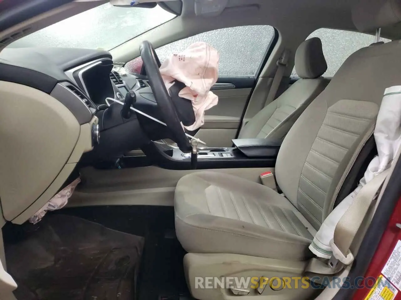 7 Photograph of a damaged car 3FA6P0HD2LR144348 FORD FUSION 2020