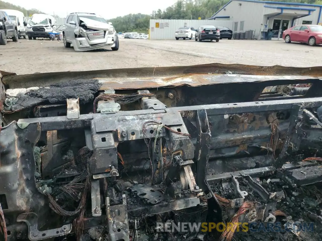 9 Photograph of a damaged car 3FA6P0HD2LR184171 FORD FUSION 2020