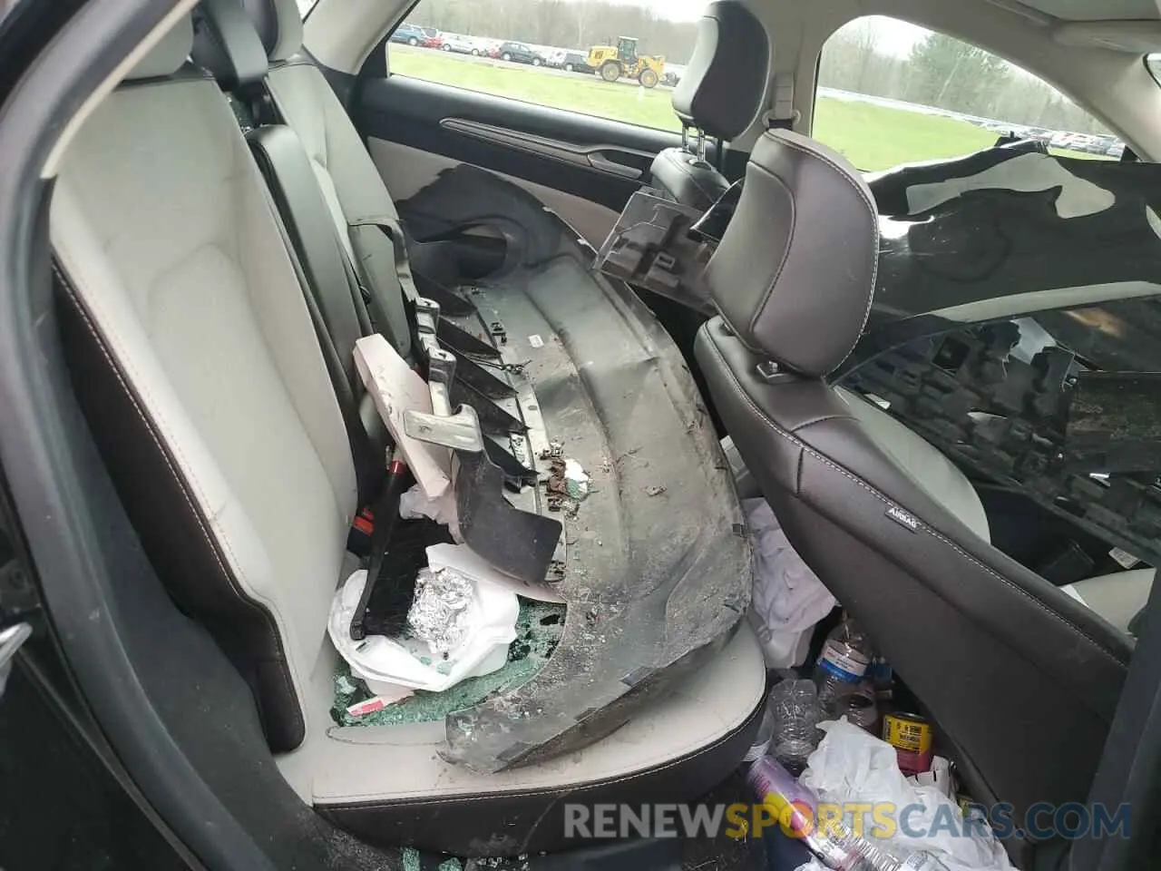 11 Photograph of a damaged car 3FA6P0HD2LR198541 FORD FUSION 2020