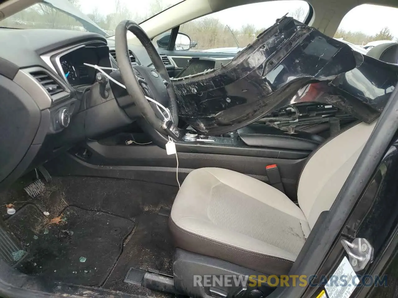 7 Photograph of a damaged car 3FA6P0HD2LR198541 FORD FUSION 2020