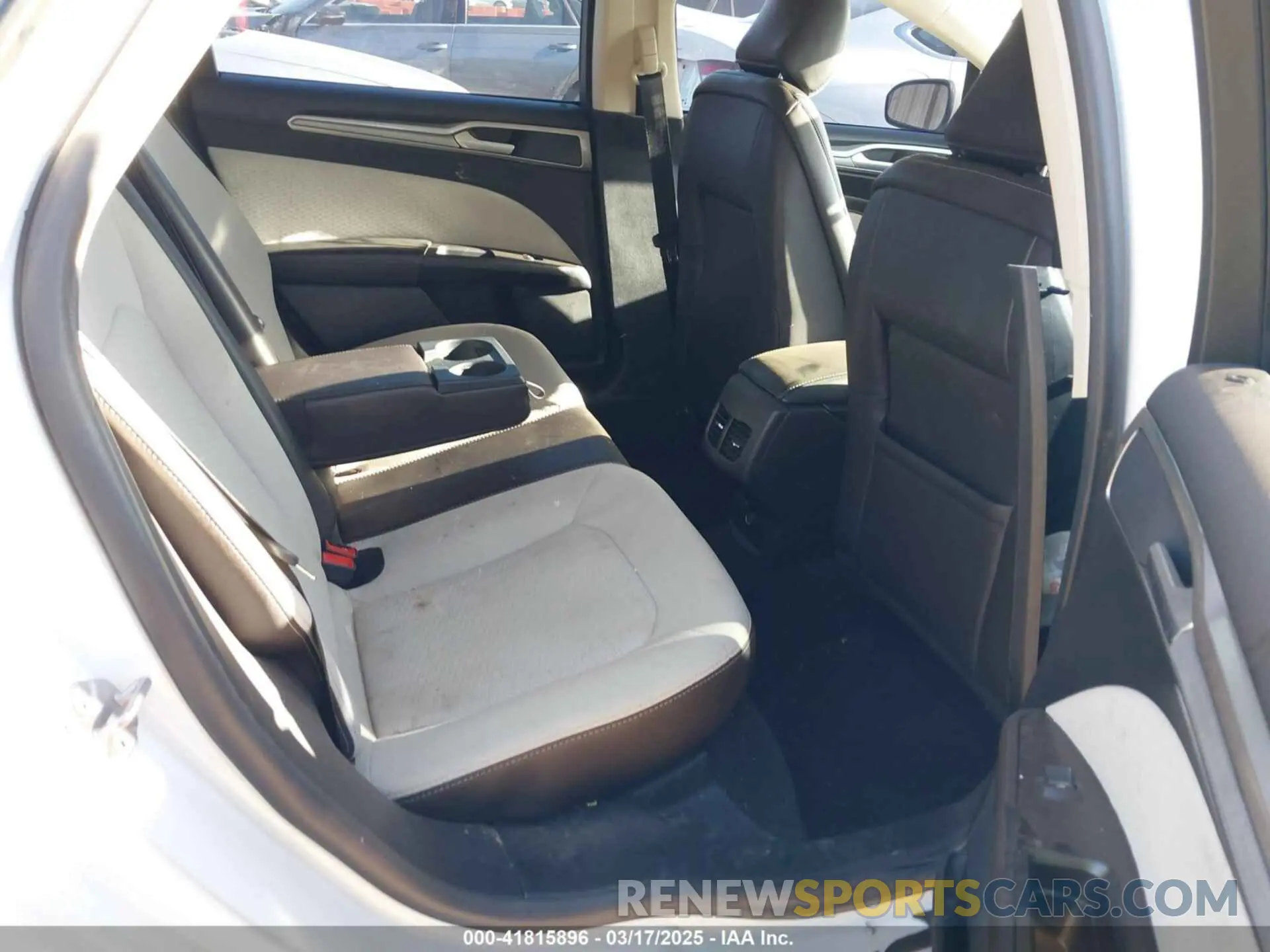 8 Photograph of a damaged car 3FA6P0HD2LR230033 FORD FUSION 2020