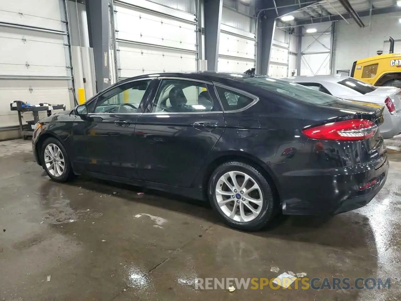 2 Photograph of a damaged car 3FA6P0HD3LR112394 FORD FUSION 2020