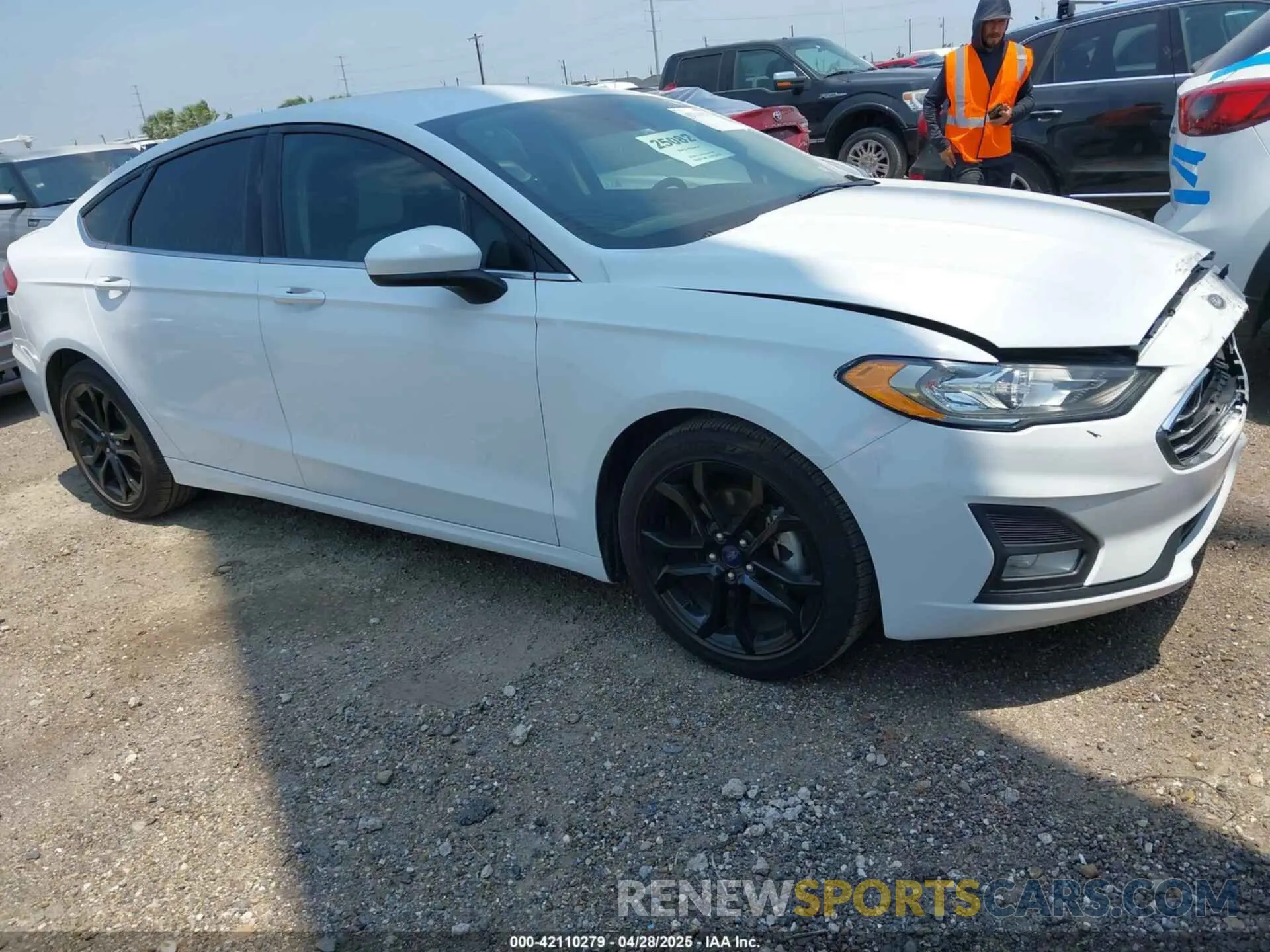 1 Photograph of a damaged car 3FA6P0HD3LR126389 FORD FUSION 2020