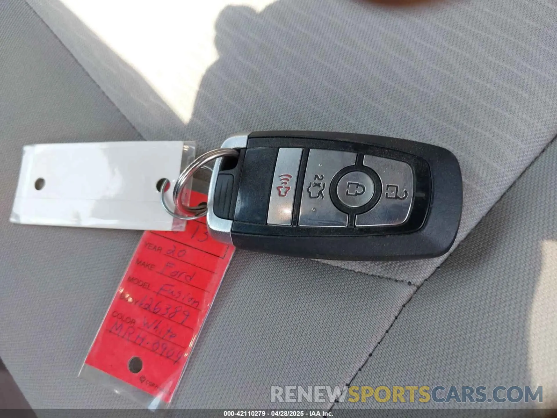 11 Photograph of a damaged car 3FA6P0HD3LR126389 FORD FUSION 2020