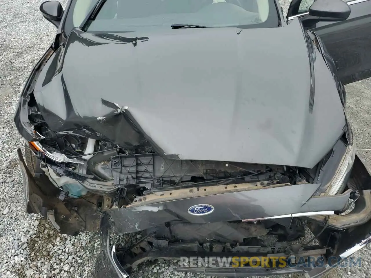 11 Photograph of a damaged car 3FA6P0HD3LR143242 FORD FUSION 2020
