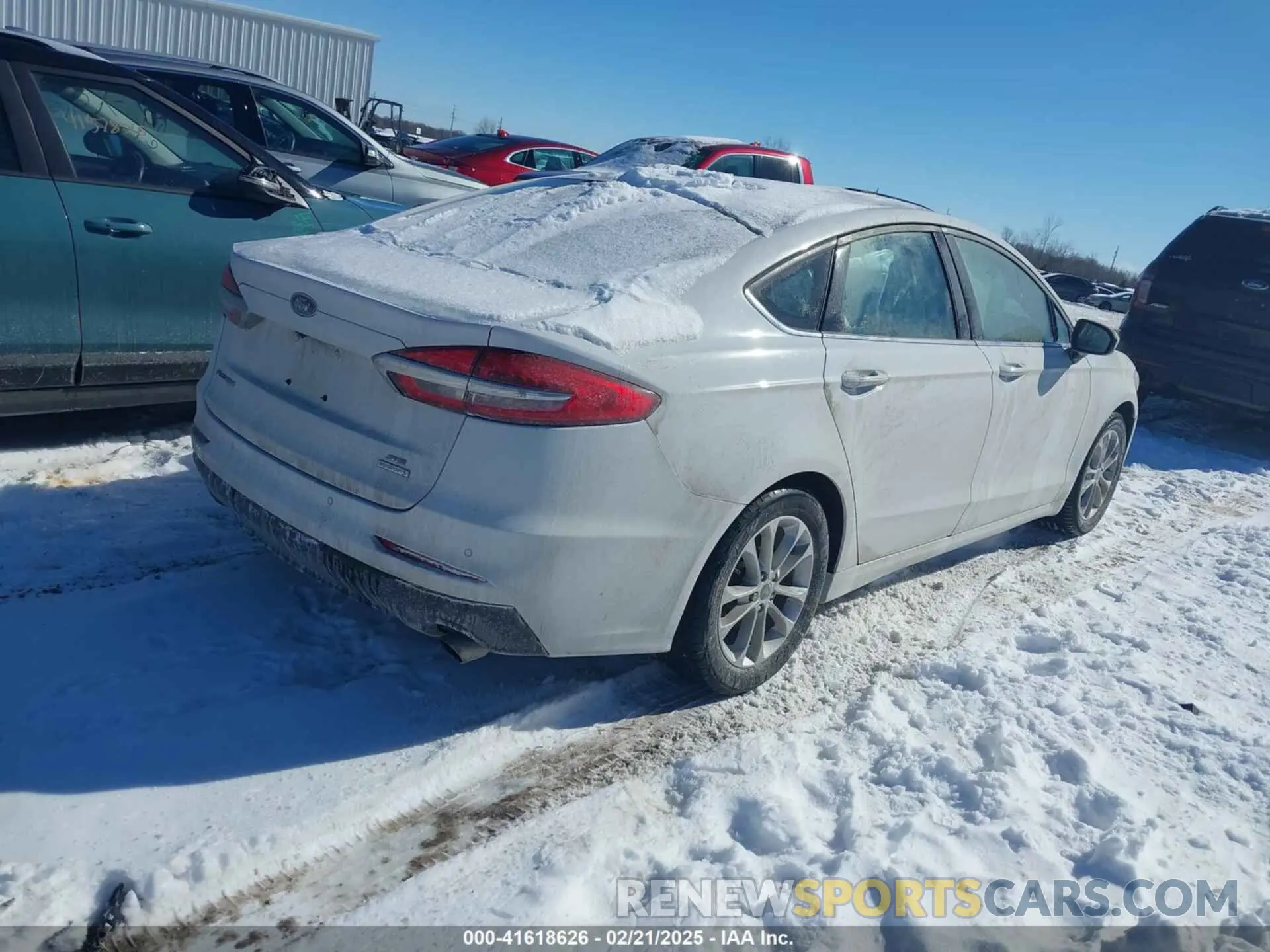 4 Фотография поврежденного автомобиля 3FA6P0HD3LR146853 FORD FUSION 2020