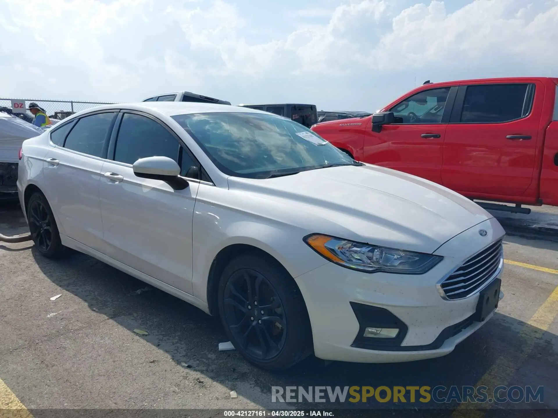 1 Photograph of a damaged car 3FA6P0HD3LR161093 FORD FUSION 2020