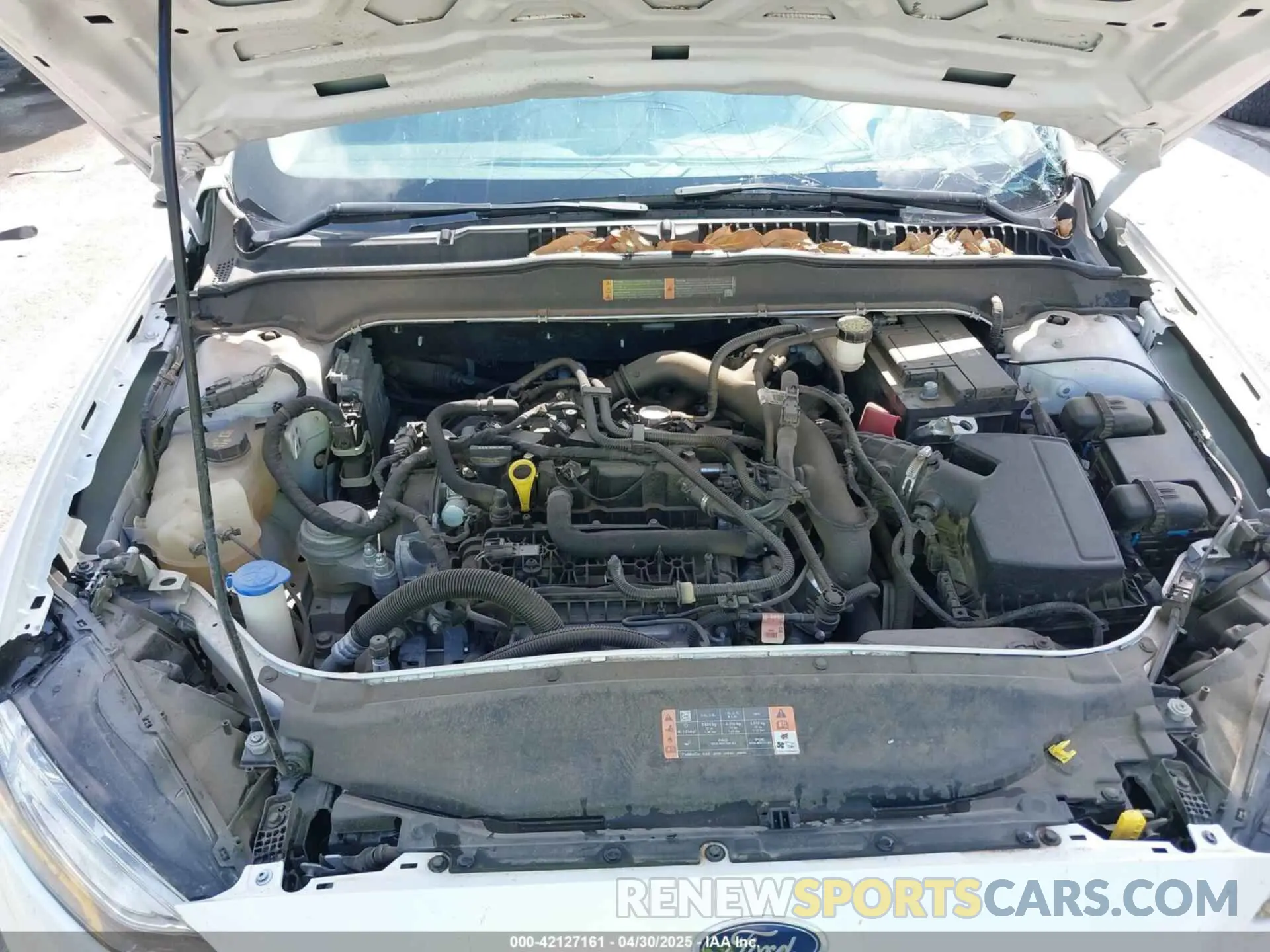 10 Photograph of a damaged car 3FA6P0HD3LR161093 FORD FUSION 2020