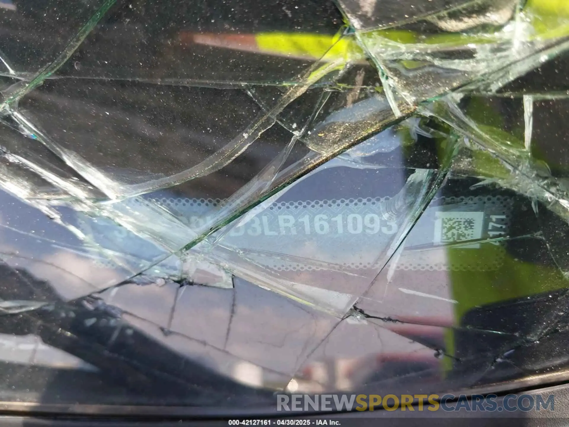 9 Photograph of a damaged car 3FA6P0HD3LR161093 FORD FUSION 2020