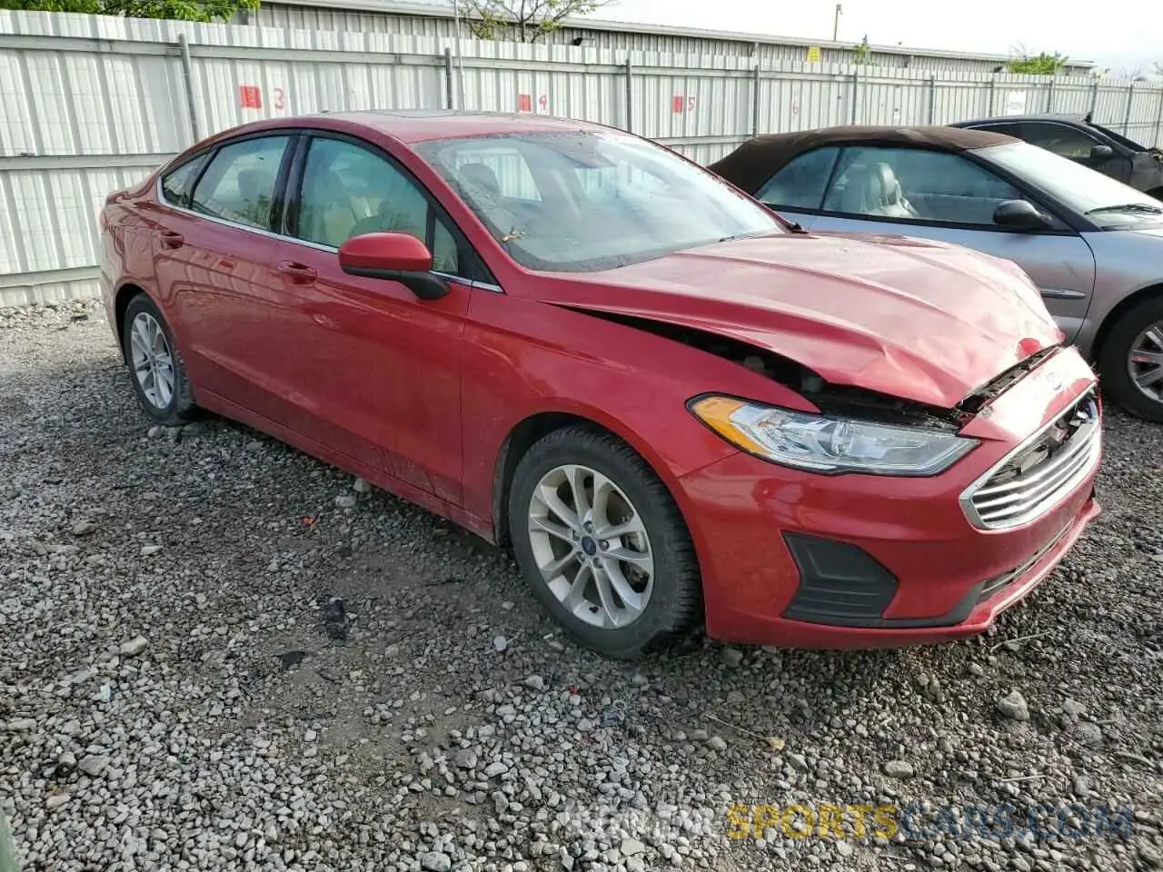 4 Photograph of a damaged car 3FA6P0HD3LR163880 FORD FUSION 2020