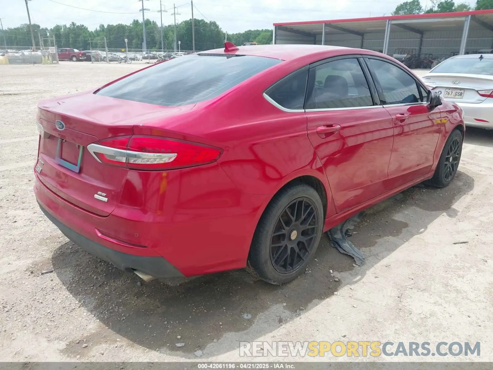 4 Фотография поврежденного автомобиля 3FA6P0HD3LR178735 FORD FUSION 2020