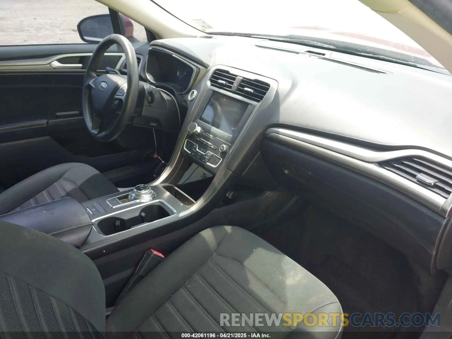 5 Фотография поврежденного автомобиля 3FA6P0HD3LR178735 FORD FUSION 2020