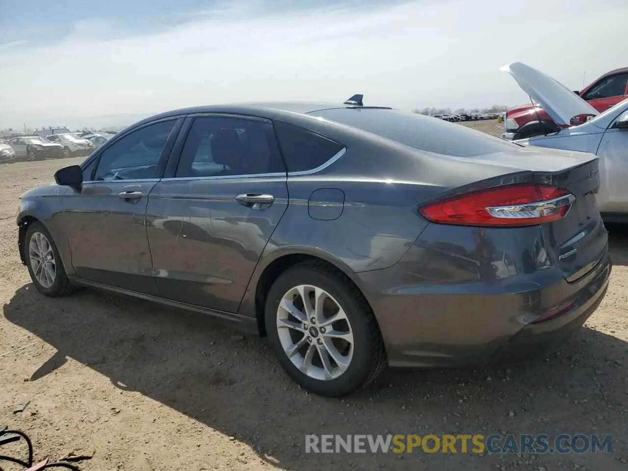 2 Фотография поврежденного автомобиля 3FA6P0HD3LR185507 FORD FUSION 2020